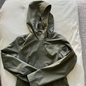 lululemon Rain Rebel Jacket • size 4 • Medium Olive